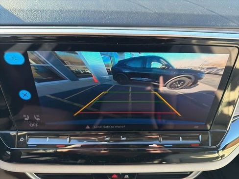 New 2026 Volkswagen Atlas SE image 10