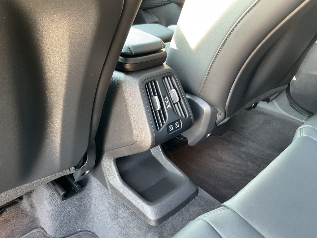 Used 2025 BMW X1 xDrive28i AWD/4WD image 19