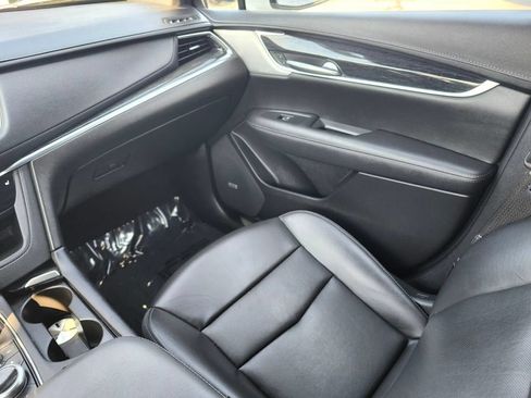 Used 2023 Cadillac XT5 Premium Luxury w/ LPO, Floor Liner Package AWD/4WD image 13