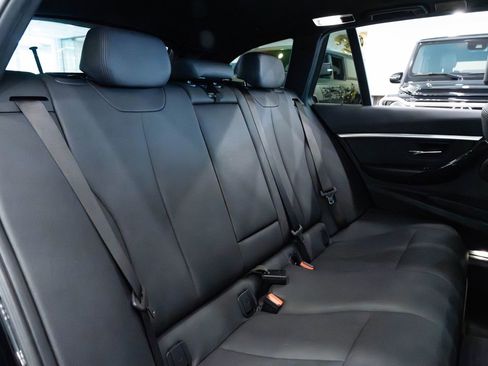 Used 2018 BMW 330i xDrive Wagon image 22
