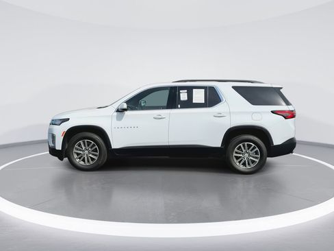 Used 2023 Chevrolet Traverse LT FWD image 5