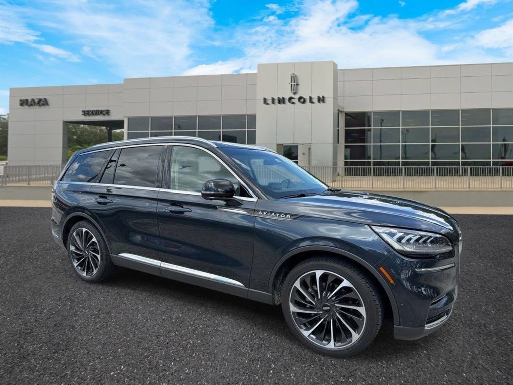 Used 2022 Lincoln Aviator Reserve w/ Equipment Group 201A RWD image 1