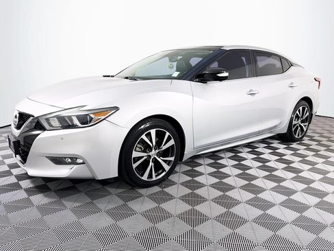 Used 2016 Nissan Maxima Platinum FWD image 6