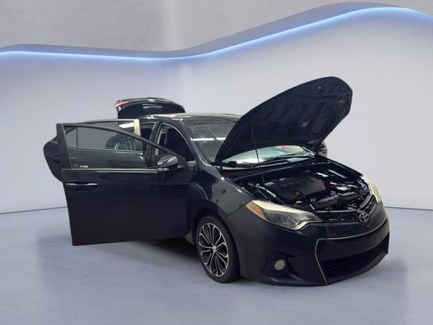 Used 2015 Toyota Corolla S FWD image 9