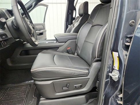 New 2025 RAM 2500 Limited image 19