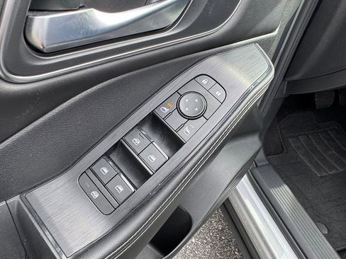 Used 2021 Nissan Rogue SV w/ Premium Package image 12