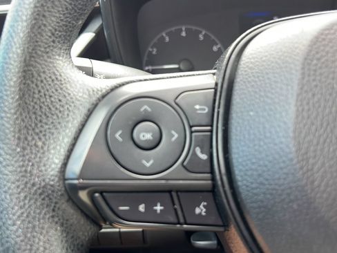 Used 2024 Toyota Corolla LE FWD image 19