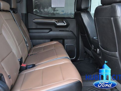Used 2022 Chevrolet Silverado 1500 RST w/ Texas Edition Plus AWD/4WD image 14