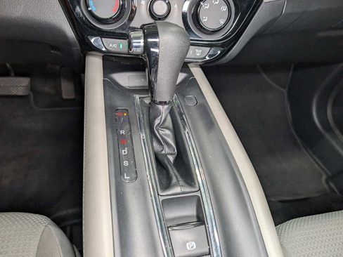 Used 2020 Honda HR-V LX image 23