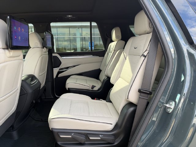 Certified 2026 Cadillac Escalade Sport w/ Touring Package AWD/4WD image 10