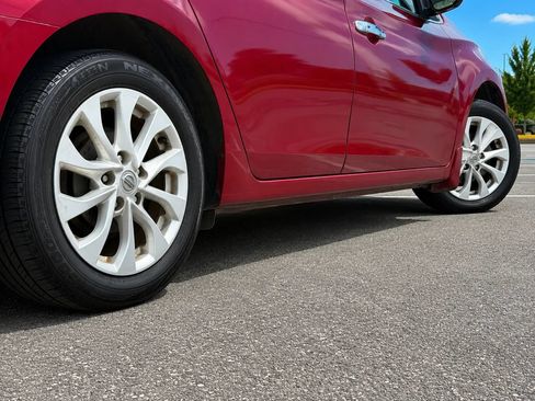 Used 2019 Nissan Sentra SV FWD image 9
