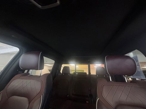 Used 2025 RAM 1500 Limited AWD/4WD image 16
