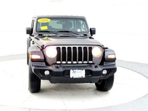 Used 2018 Jeep Wrangler Unlimited Sport S image 8