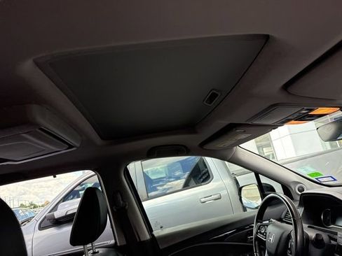 Used 2020 Honda Pilot Touring image 15