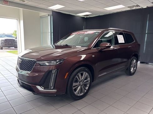 Used 2023 Cadillac XT6 Premium Luxury AWD/4WD image 6