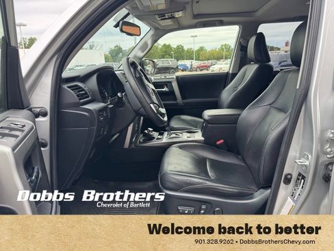 Used 2018 Toyota 4Runner Limited AWD/4WD image 14