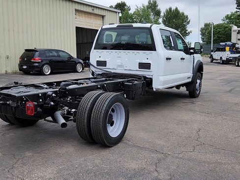 New 2025 Ford F550 4x4 Crew Cab image 10