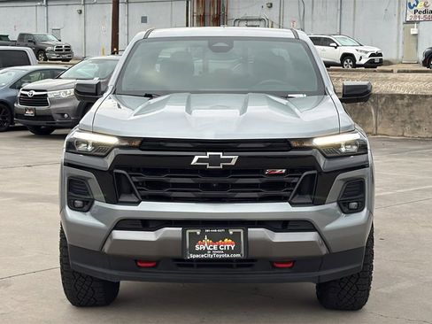 Used 2023 Chevrolet Colorado Z71 w/ Z71 Convenience Package 2 image 8