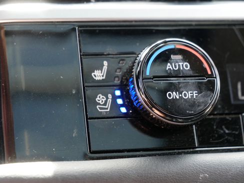 Used 2023 Nissan Pathfinder Platinum w/ Lighting Package (N93) AWD/4WD image 32