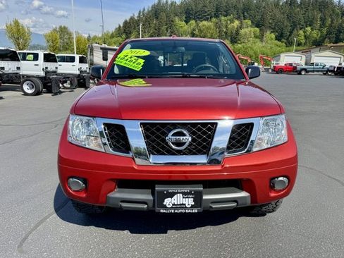 Used 2012 Nissan Frontier SV w/ SV Premium Utility Pkg AWD/4WD image 2