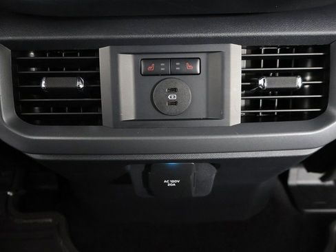 Used 2025 Ford F150 Lightning Lariat image 53