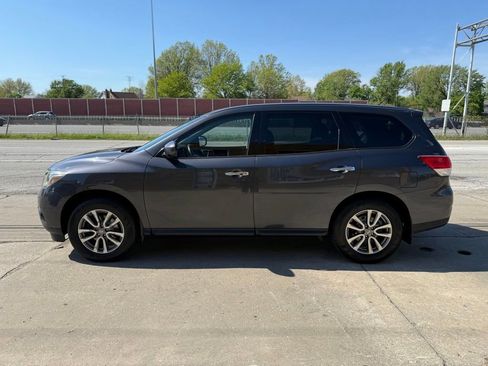 Used 2014 Nissan Pathfinder S AWD/4WD image 12