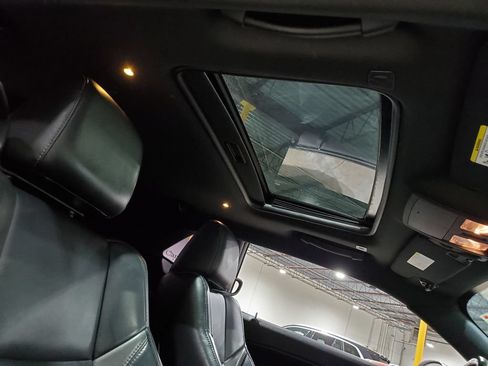 Used 2018 Dodge Challenger SXT Plus RWD image 15