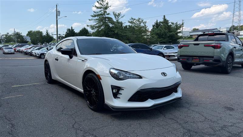 Used 2018 Toyota 86 RWD image 3