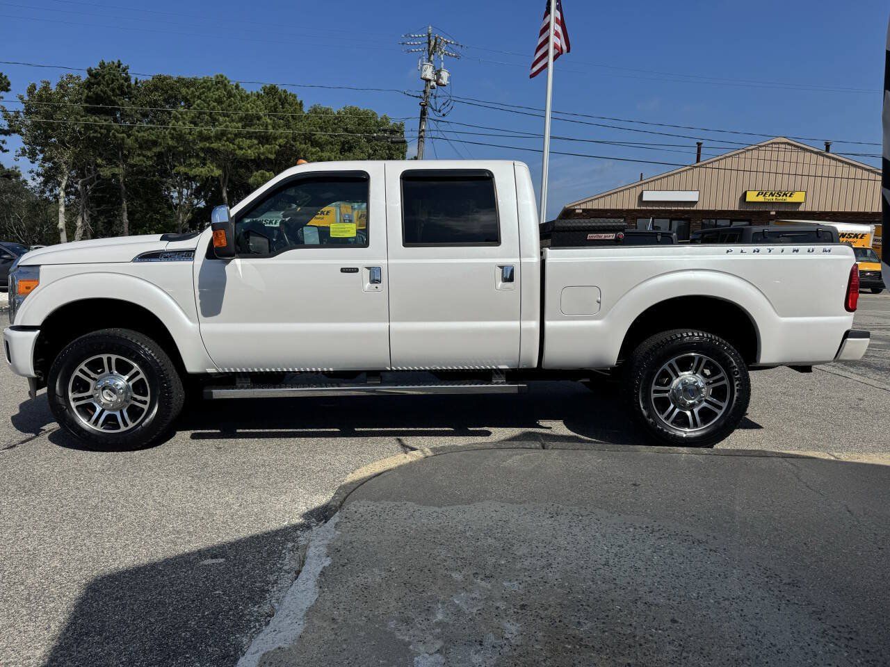 Used 2015 Ford F250 Platinum w/ FX4 Off-Road Package AWD/4WD image 5