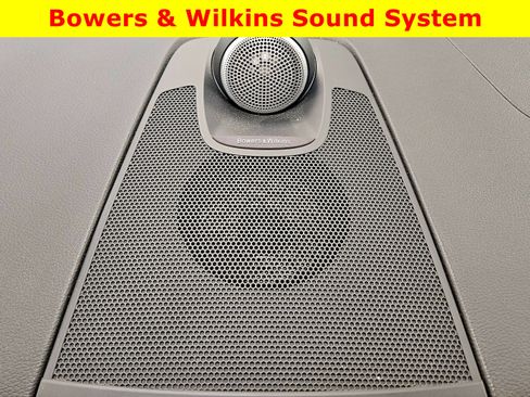 Used 2022 Volvo XC60 B5 R-Design w/ Advanced Package image 28