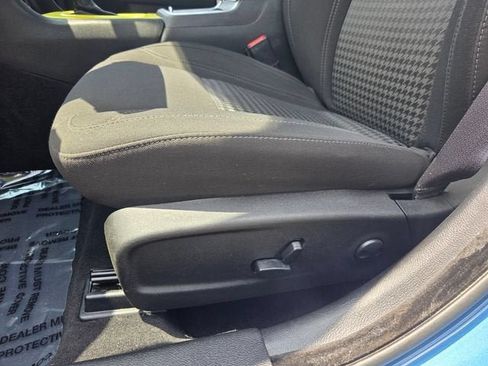 Used 2023 Dodge Charger SXT RWD image 10