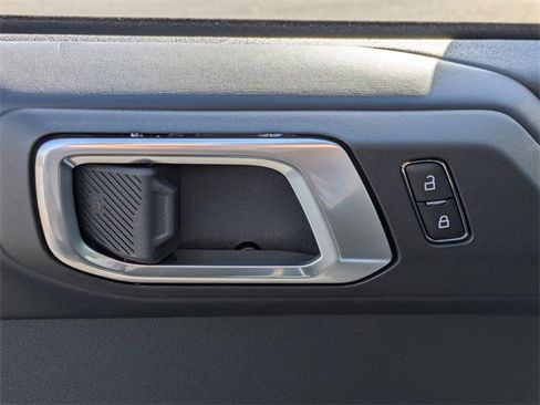 New 2025 Ford Bronco Outer Banks image 12