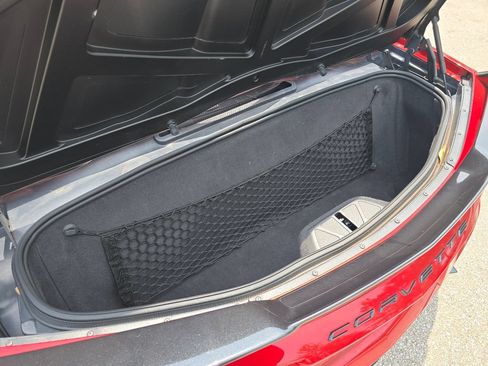 Used 2021 Chevrolet Corvette Stingray Preferred Conv w/ Z51 Performance Package RWD image 17