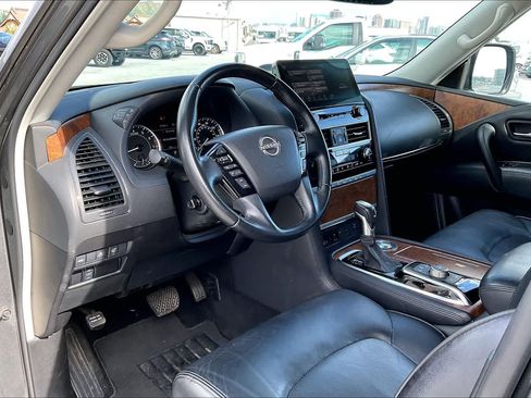 Used 2023 Nissan Armada SL w/ Captain's Chairs Package RWD image 2