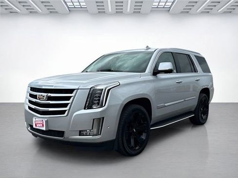 Used 2020 Cadillac Escalade Luxury image 8