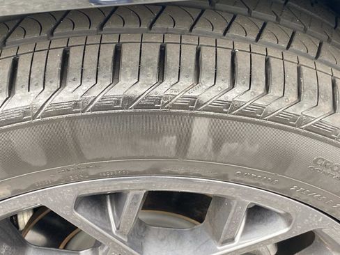 Certified 2025 Jeep Grand Cherokee Summit image 17