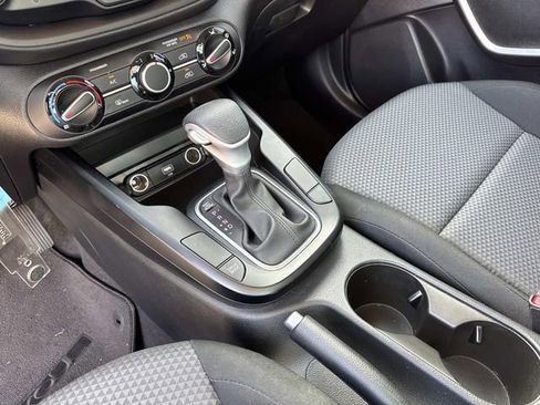 Used 2022 Kia Soul LX w/ Technology Package FWD image 25