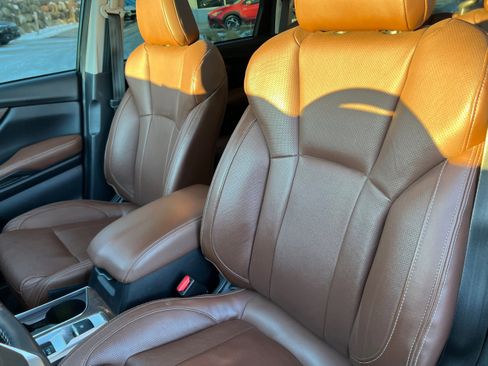 Used 2019 Subaru Ascent Touring image 20
