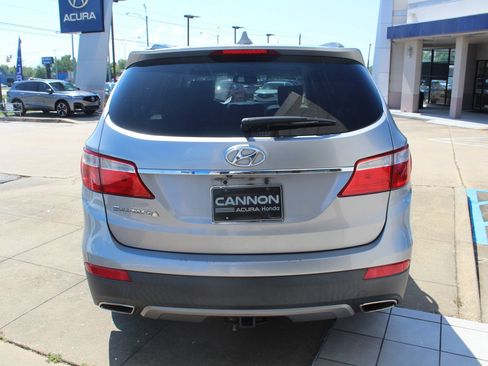 Used 2013 Hyundai Santa Fe GLS FWD image 5