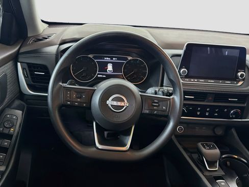 Used 2023 Nissan Rogue S FWD image 17