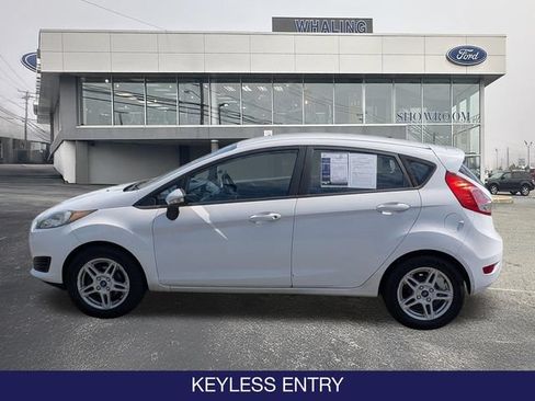 Used 2018 Ford Fiesta SE w/ Cold Weather Package FWD image 5