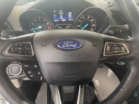 Used 2018 Ford Escape Titanium w/ Ford Safe & Smart Package AWD/4WD image 13