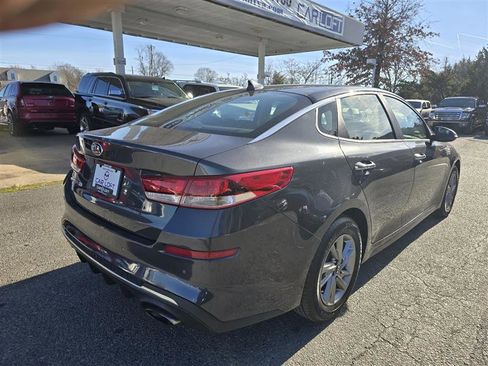 Used 2019 Kia Optima LX image 8