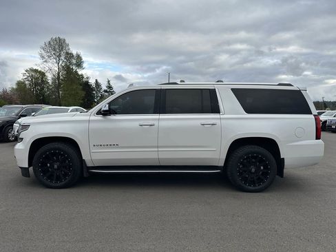 Used 2018 Chevrolet Suburban Premier AWD/4WD image 5