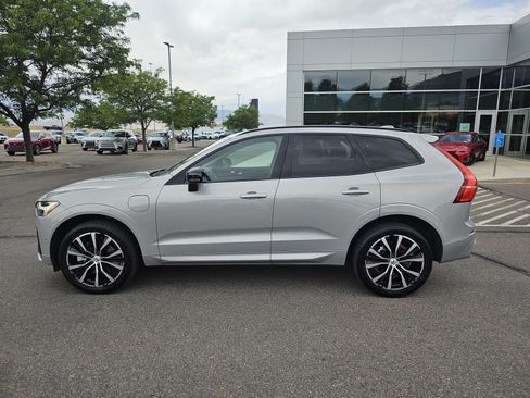 Used 2023 Volvo XC60 T8 Plus w/ Climate Package AWD/4WD image 9