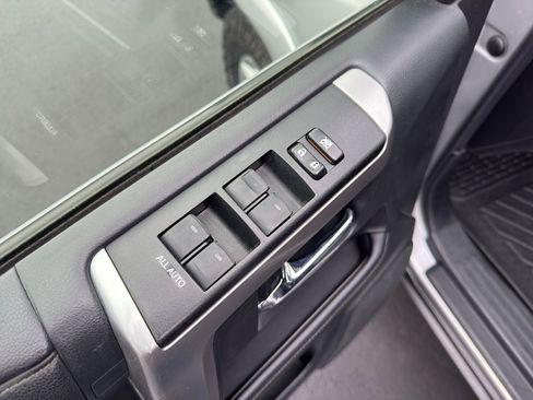 Used 2022 Toyota 4Runner SR5 image 12