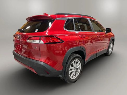 Used 2024 Toyota Corolla Cross LE image 4