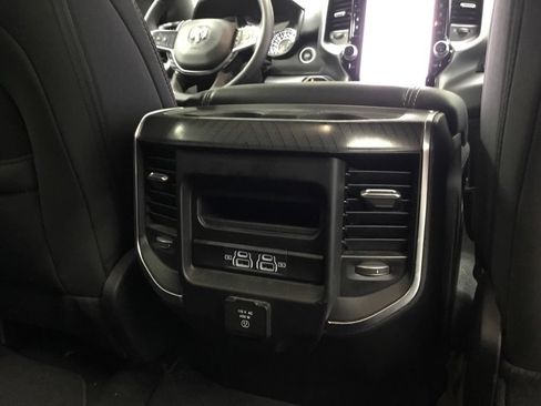 Used 2025 RAM 1500 Big Horn AWD/4WD image 19
