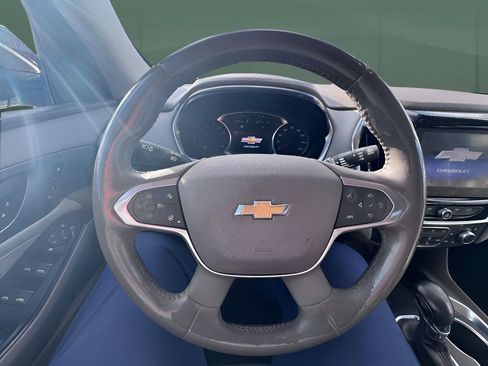 Used 2021 Chevrolet Traverse Premier image 31