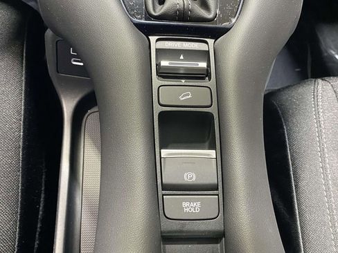 New 2026 Honda HR-V LX image 30